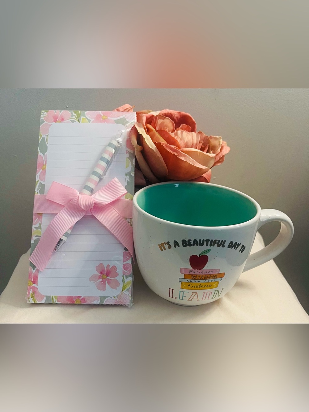 TEACHER 2-Piece Pink/Green NWT Gift Bundle. 16Oz Coffee Mug and Pad & Pen Set.